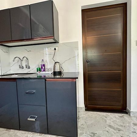 Отель M M Residency Коччи Экстерьер фото