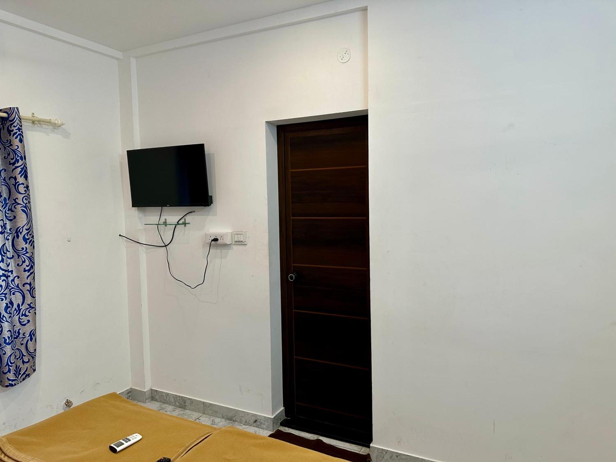 Отель M M Residency Коччи Экстерьер фото